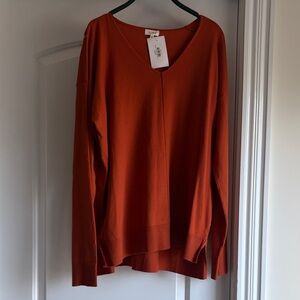 LA MIEL Scoop Neck Sweater in Rust